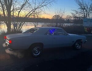 Chevrolet-Chevelle-Hardtop-Coupe-1967-Grey-80467-5