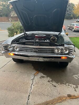 Chevrolet-Chevelle-Hardtop-Coupe-1967-Grey-80467-9