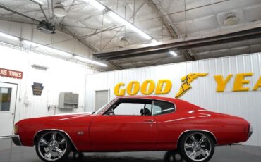 Chevrolet-Chevelle-SS-Style-1972-Red-Black-2662-5