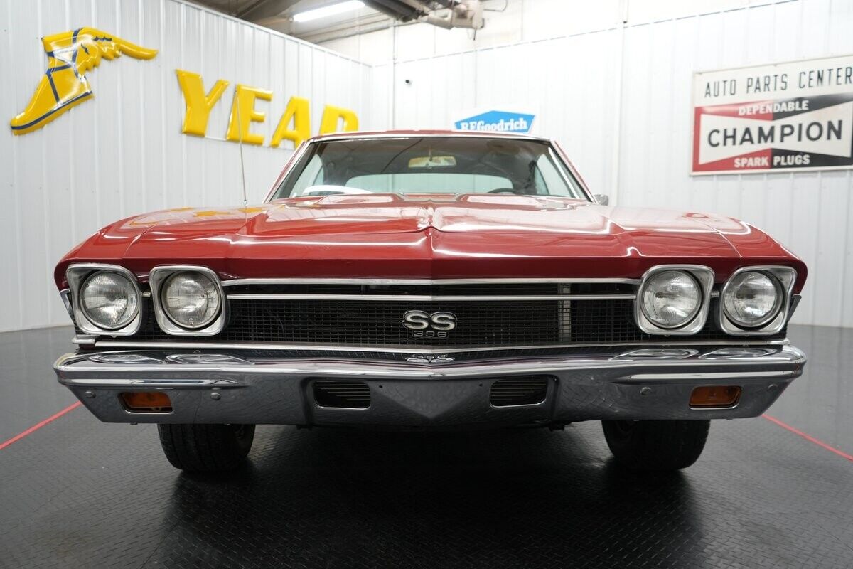 Chevrolet-Chevelle-SS396-Coupe-1968-Red-Black-103030-27