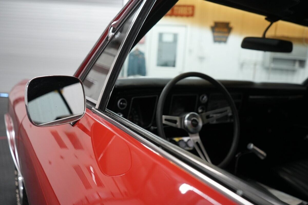 Chevrolet-Chevelle-SS396-Coupe-1968-Red-Black-103030-30