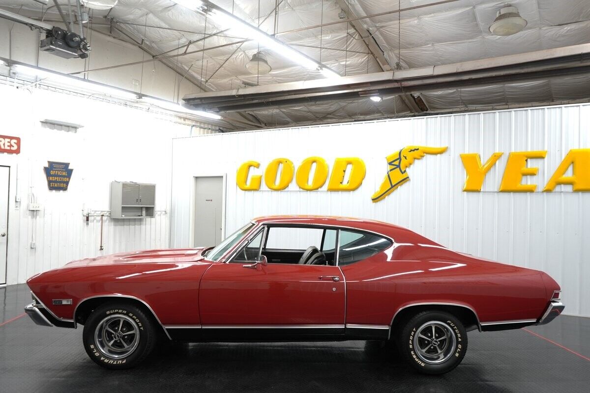 Chevrolet-Chevelle-SS396-Coupe-1968-Red-Black-103030-4