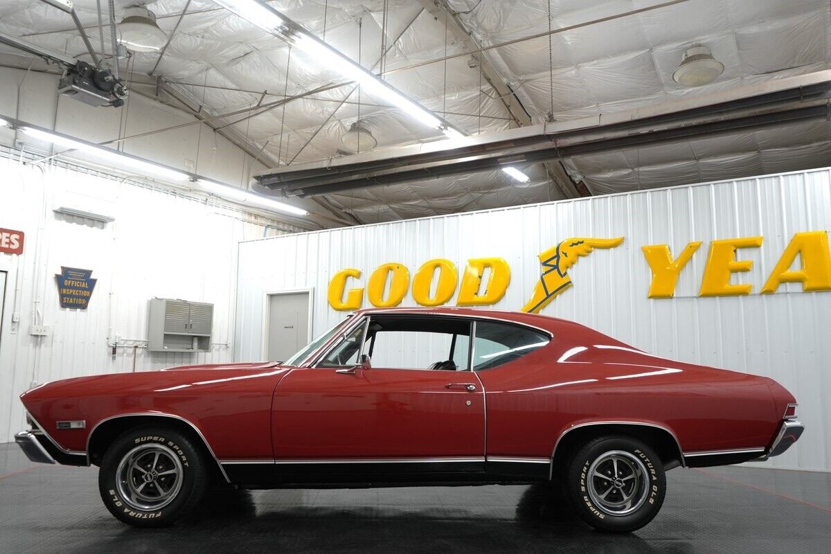 Chevrolet-Chevelle-SS396-Coupe-1968-Red-Black-103030-5