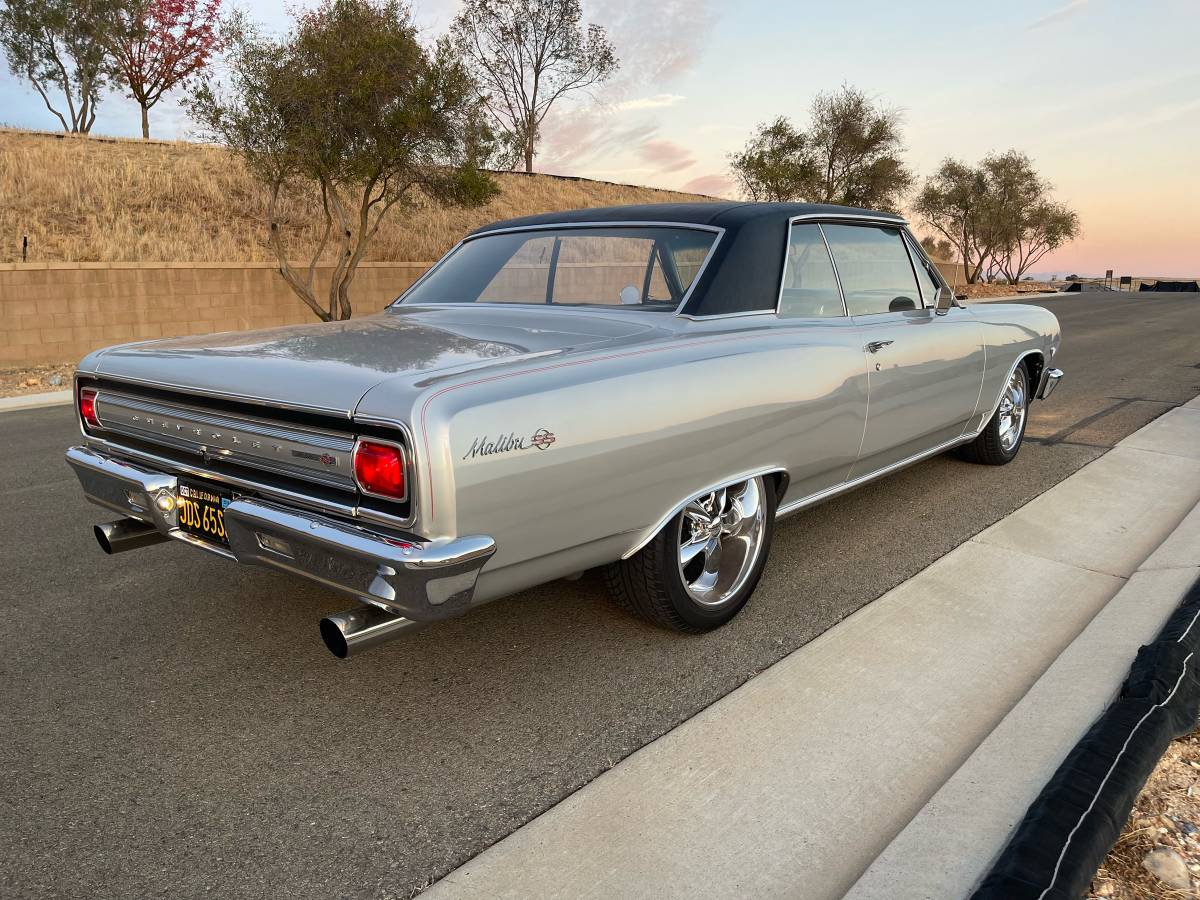 Chevrolet-Chevelle-malibu-1965-silver-8208-3