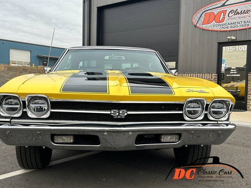 Chevrolet-Chevelle-ss-restomod-1969-black-199952-1