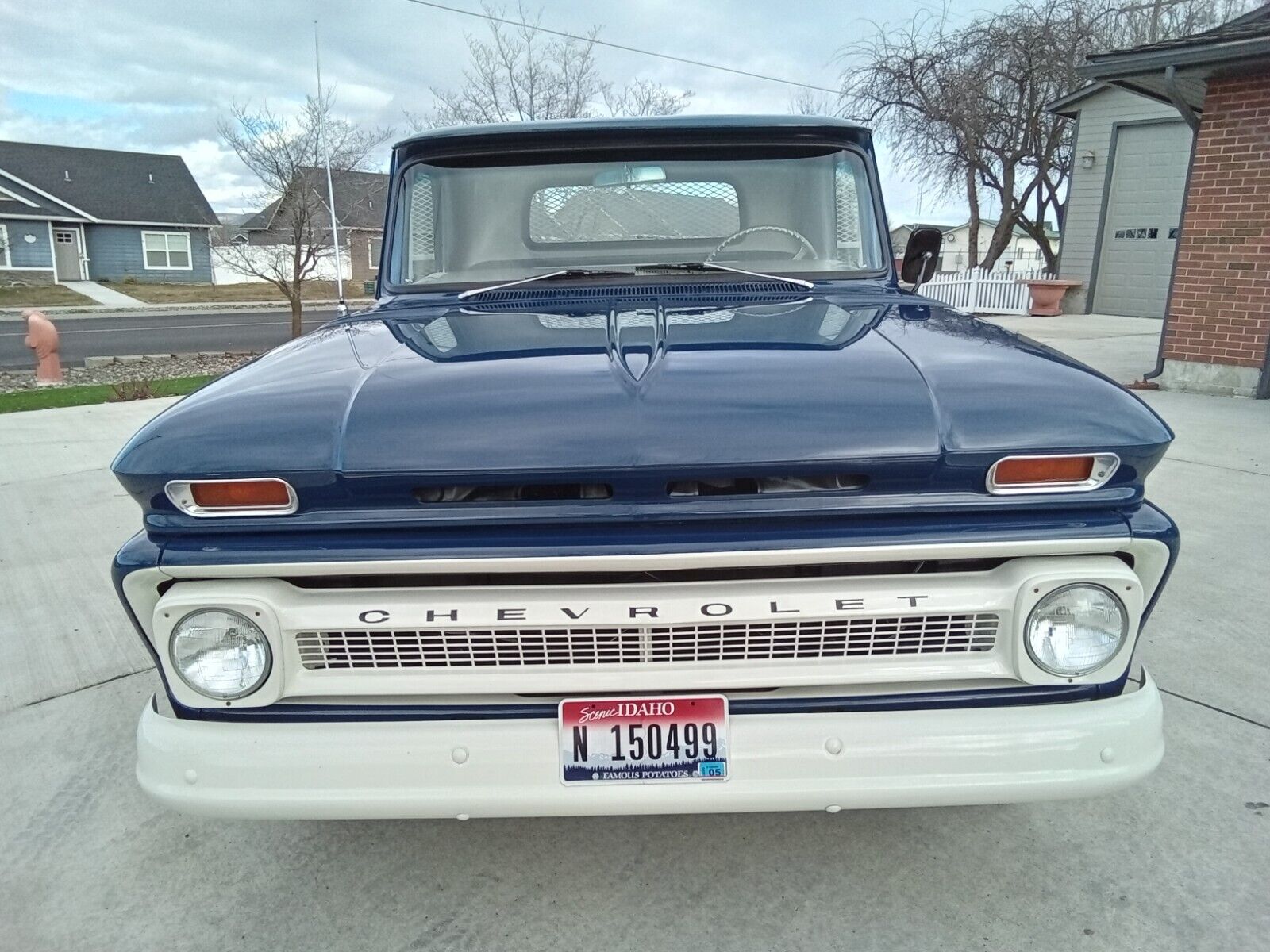 Chevrolet-Chevy-1964-Blue-Tan-132024-1