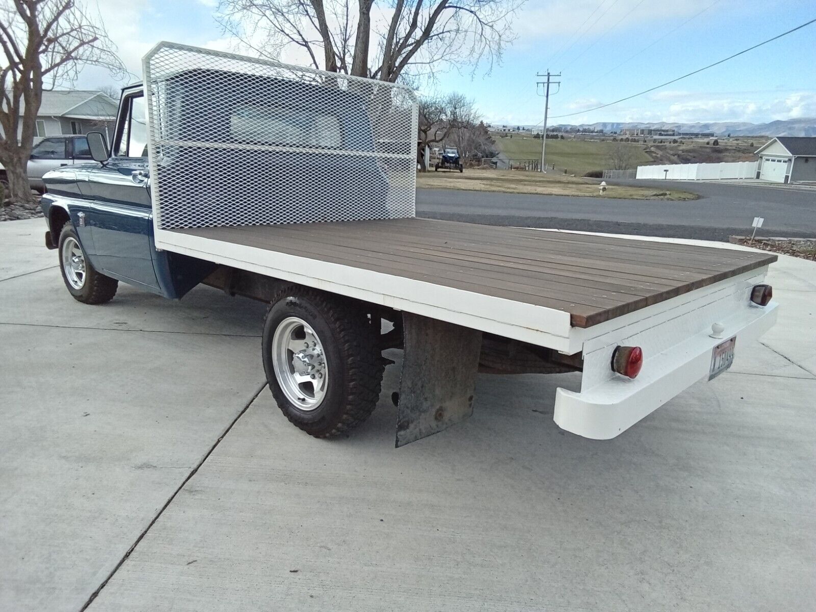 Chevrolet-Chevy-1964-Blue-Tan-132024-17