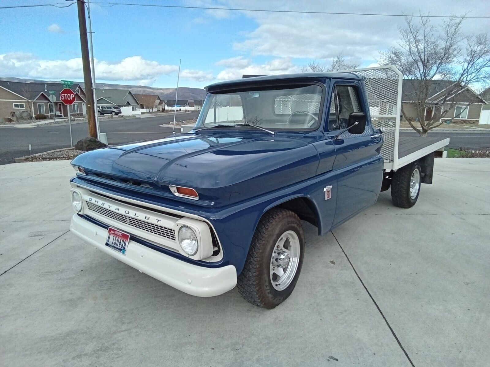 Chevrolet-Chevy-1964-Blue-Tan-132024-4