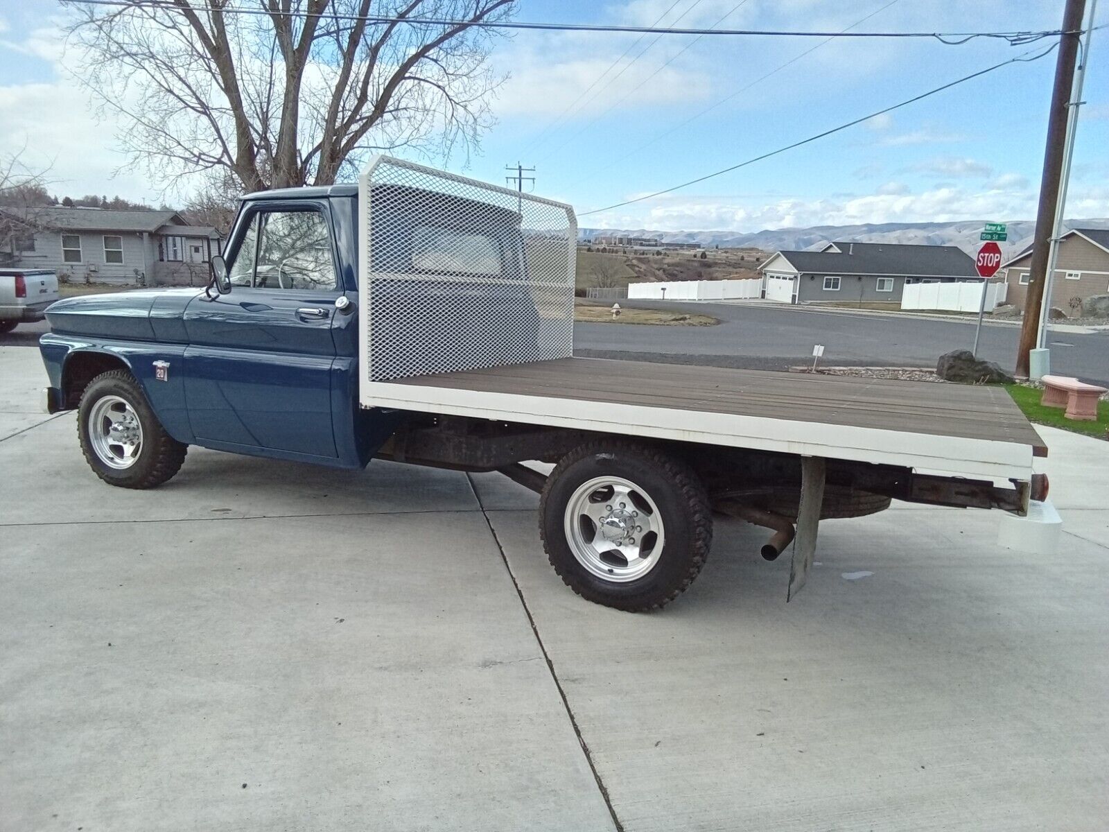 Chevrolet-Chevy-1964-Blue-Tan-132024-8