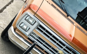 Chevrolet-Chevy-Van-1985-Brown-Brown-124512-14