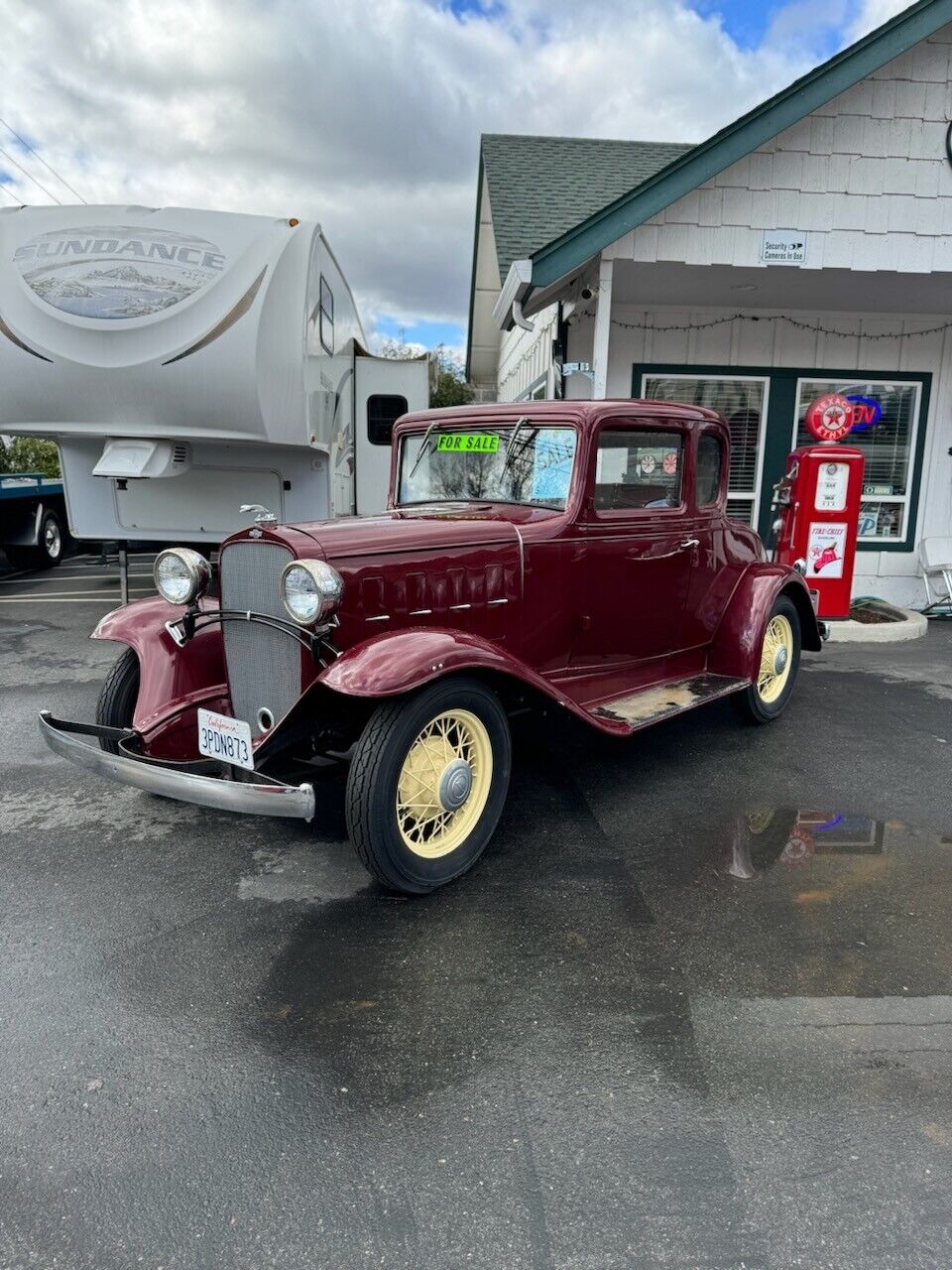 Chevrolet-Confederate-Coupe-1932-Burgundy-Gray-19867-1