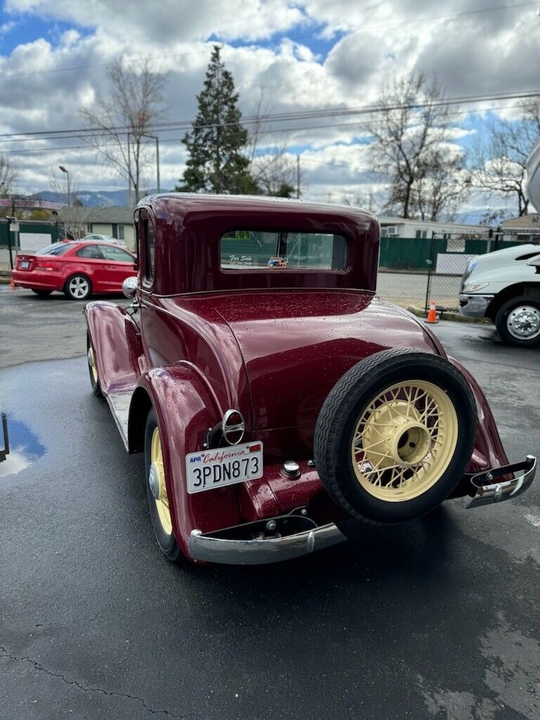 Chevrolet-Confederate-Coupe-1932-Burgundy-Gray-19867-5