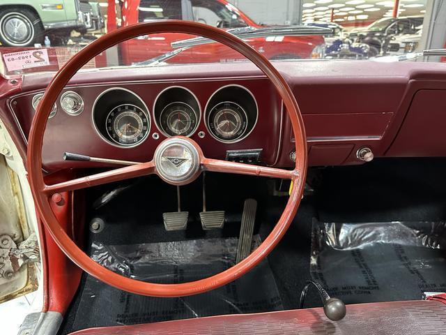 Chevrolet-Corvair-1965-45062-10