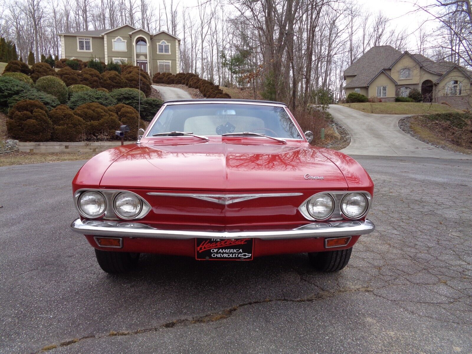 Chevrolet-Corvair-Cabriolet-1965-Red-Red-99779-1