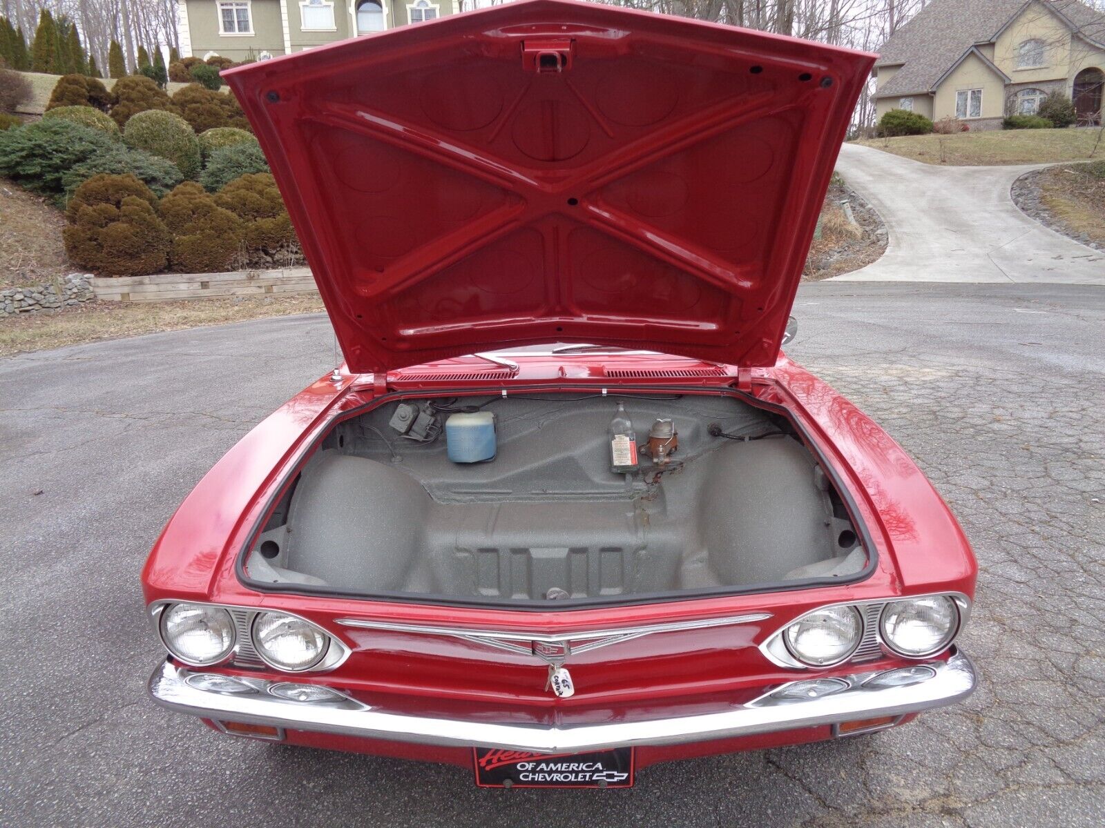 Chevrolet-Corvair-Cabriolet-1965-Red-Red-99779-15