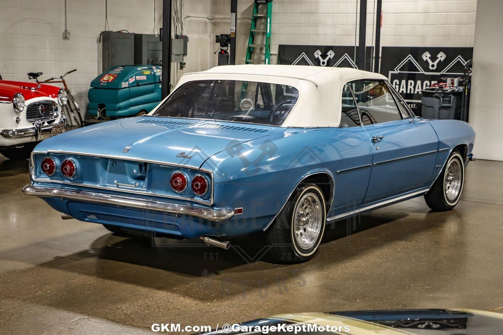 Chevrolet-Corvair-Cabriolet-1968-Blue-Blue-139308-10