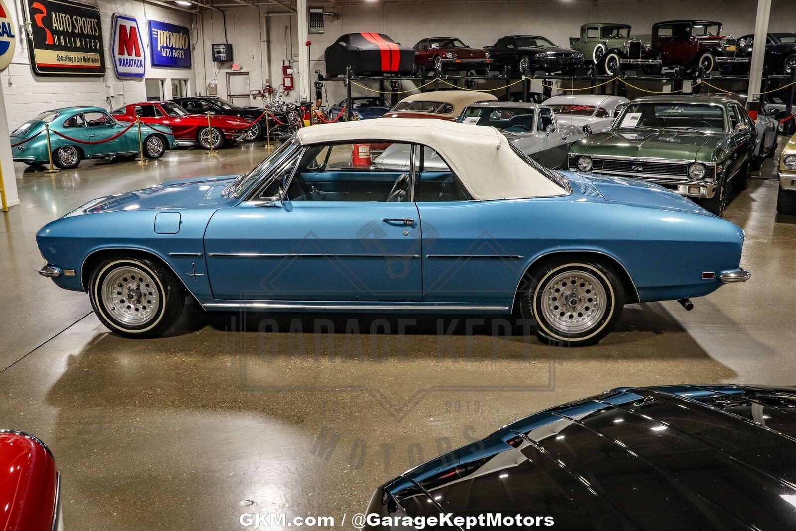 Chevrolet-Corvair-Cabriolet-1968-Blue-Blue-139308-8