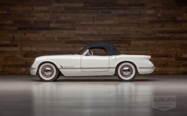 Chevrolet-Corvette-1953-White-Red-0-31