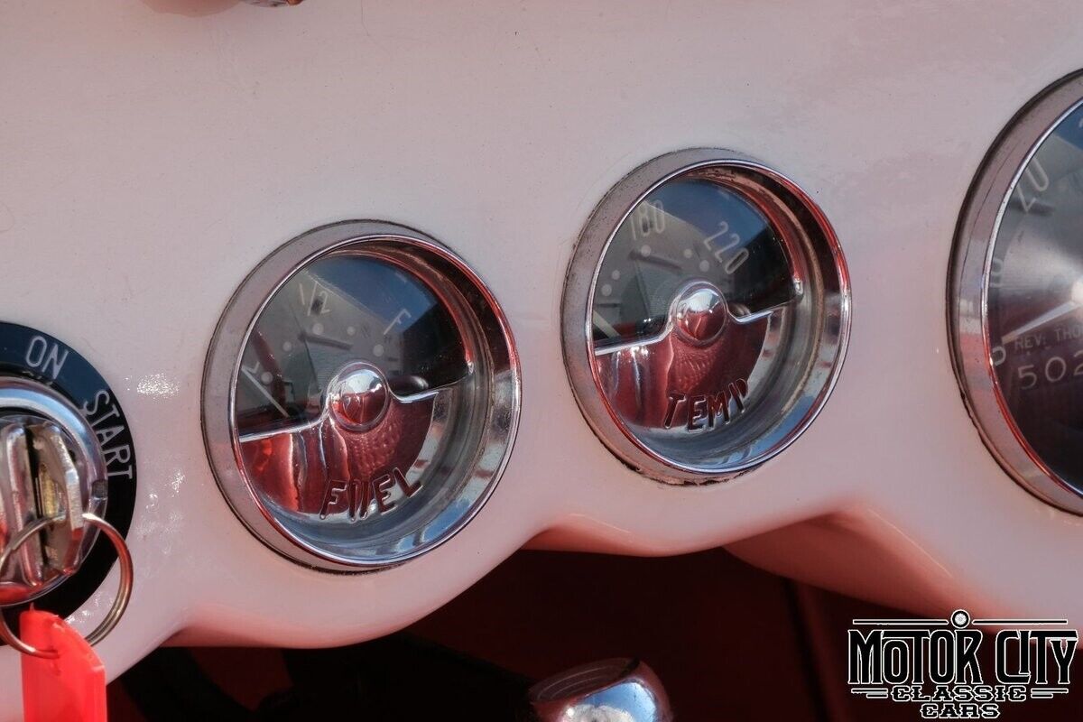 Chevrolet-Corvette-1957-Red-Red-0-32