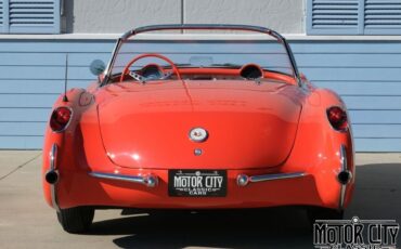 Chevrolet-Corvette-1957-Red-Red-0-5