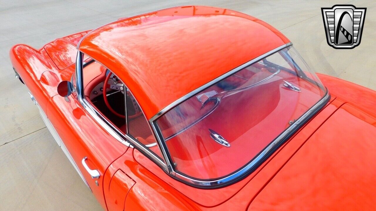 Chevrolet-Corvette-1957-Red-Red-10977-4