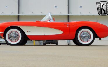 Chevrolet-Corvette-1957-Red-Red-10977-9