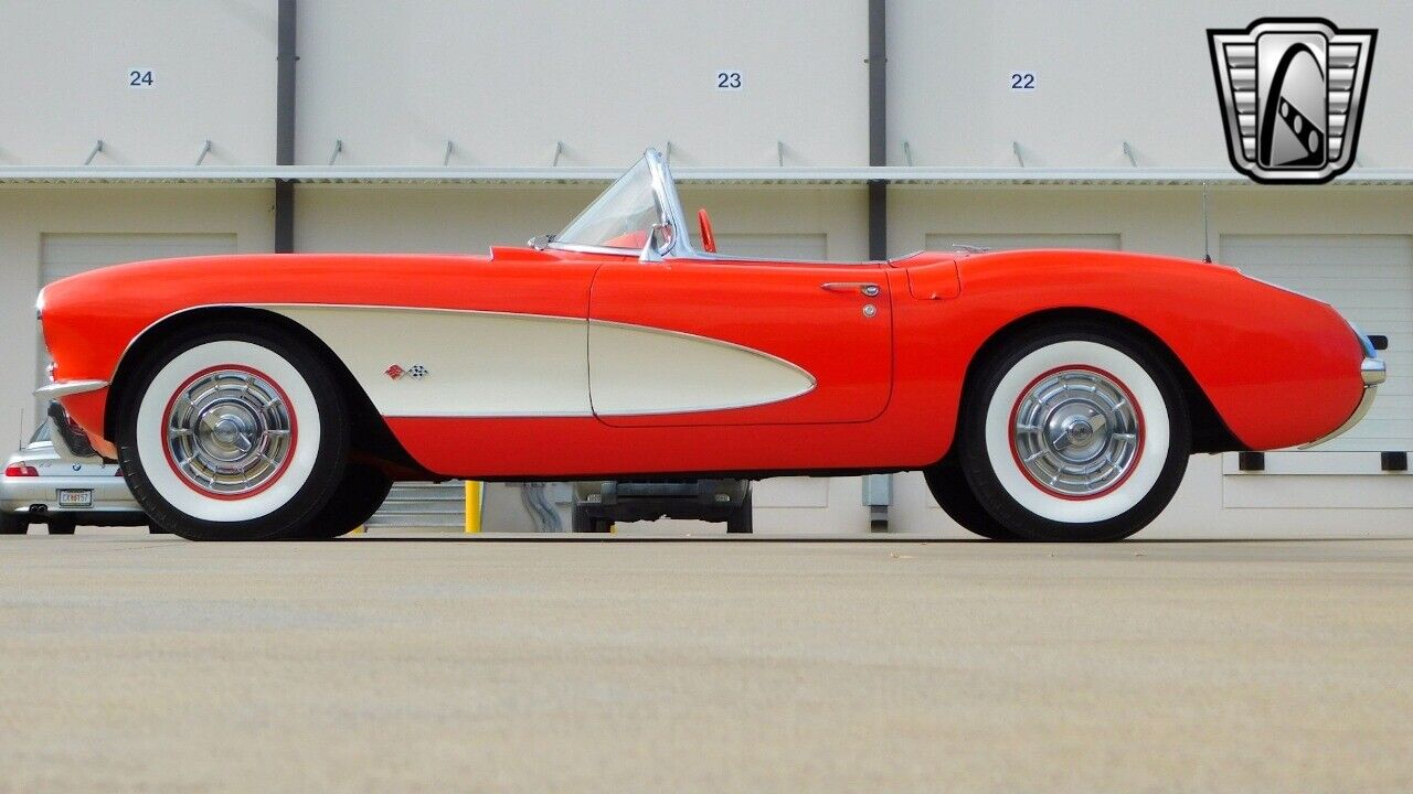 Chevrolet-Corvette-1957-Red-Red-10977-9