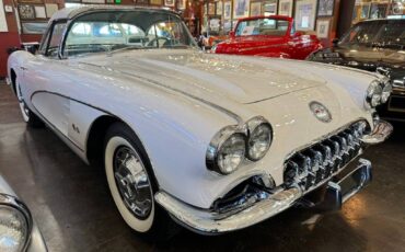 Chevrolet-Corvette-1959-white-77247-6