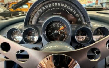 Chevrolet-Corvette-1959-white-77247-8