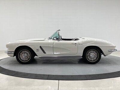 Chevrolet-Corvette-1962-30904-5