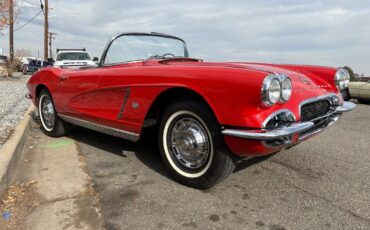 Chevrolet-Corvette-1962-Red-Black-123292-11