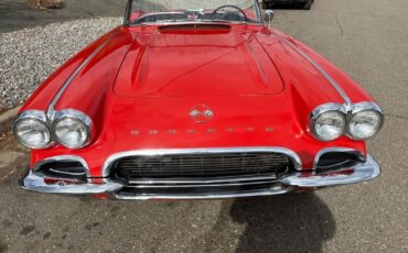 Chevrolet-Corvette-1962-Red-Black-123292-13