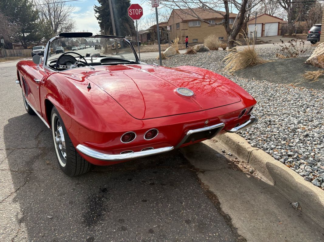 Chevrolet-Corvette-1962-Red-Black-123292-18