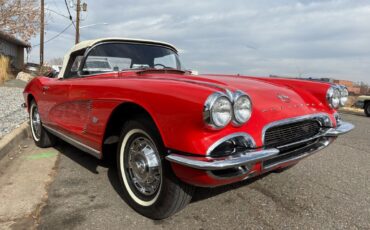 Chevrolet-Corvette-1962-Red-Black-123292-25