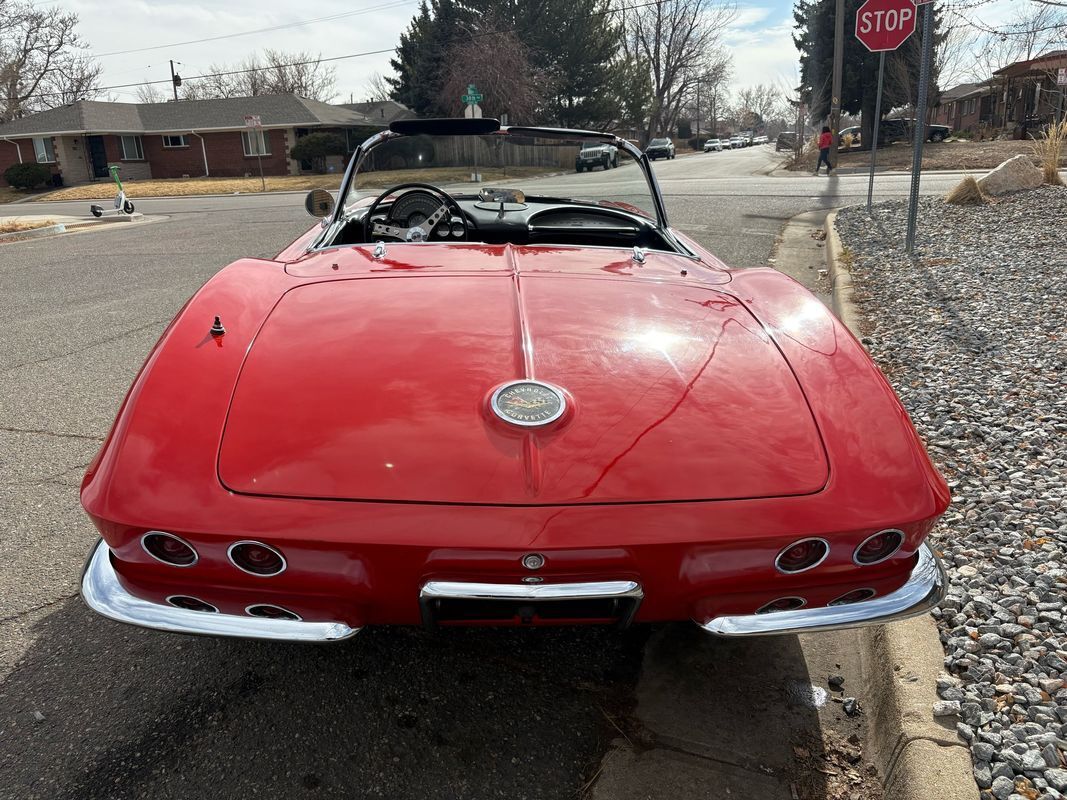 Chevrolet-Corvette-1962-Red-Black-123292-5