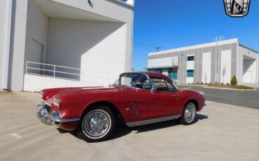 Chevrolet-Corvette-1962-Red-Black-127912-2