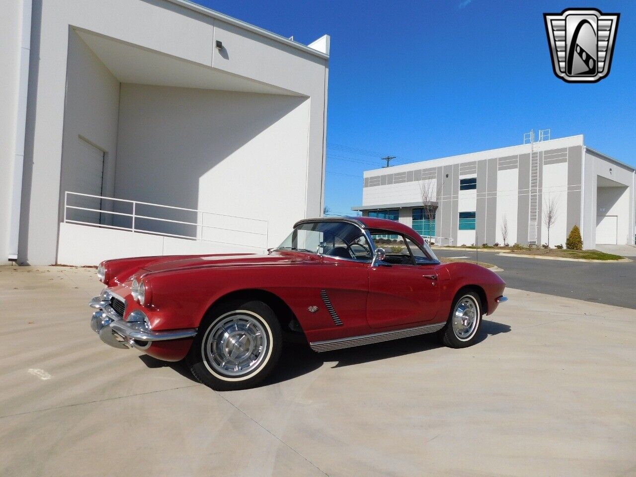 Chevrolet-Corvette-1962-Red-Black-127912-2