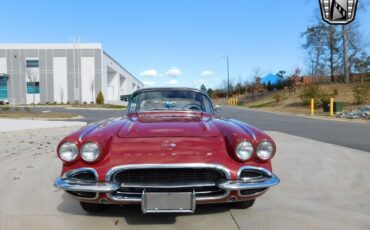 Chevrolet-Corvette-1962-Red-Black-127912-3