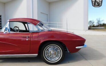 Chevrolet-Corvette-1962-Red-Black-127912-7