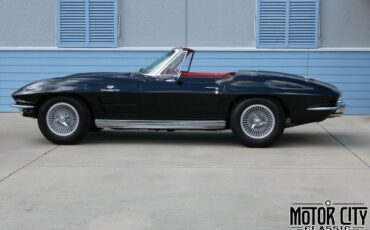 Chevrolet-Corvette-1963-Black-Red-0-5