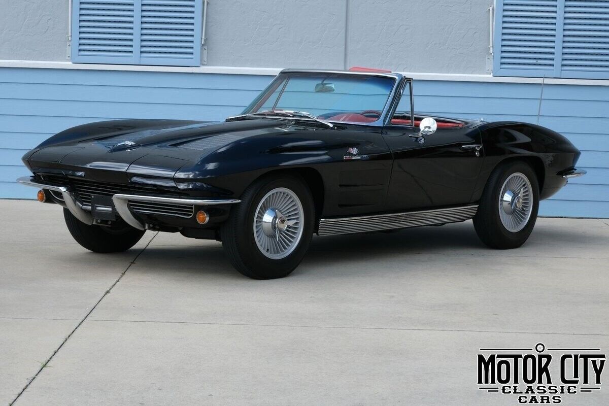 Chevrolet-Corvette-1963-Black-Red-0-6