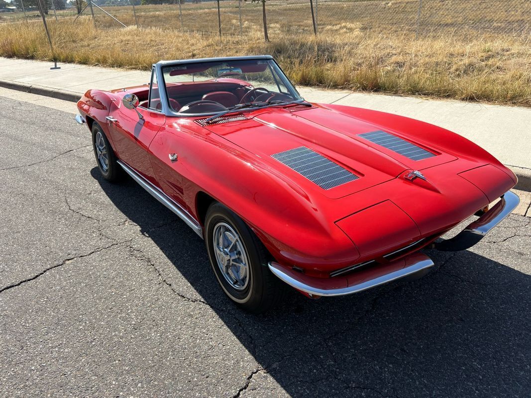 Chevrolet-Corvette-1963-Red-Black-134272-16