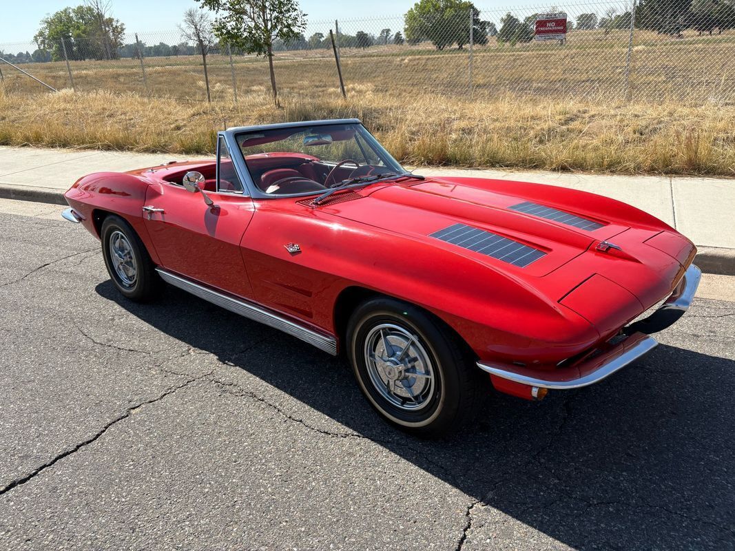 Chevrolet-Corvette-1963-Red-Black-134272-17