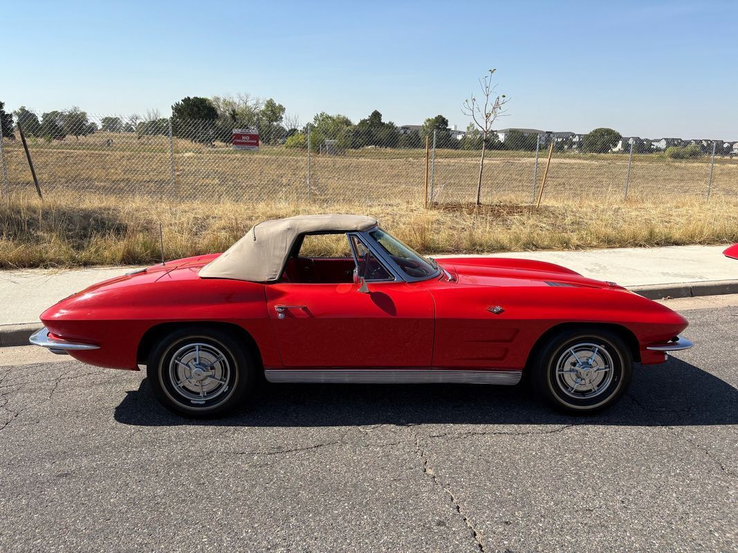 Chevrolet-Corvette-1963-Red-Black-134272-2