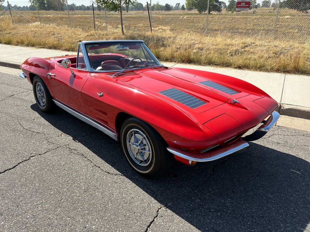 Chevrolet-Corvette-1963-Red-Black-134272-25