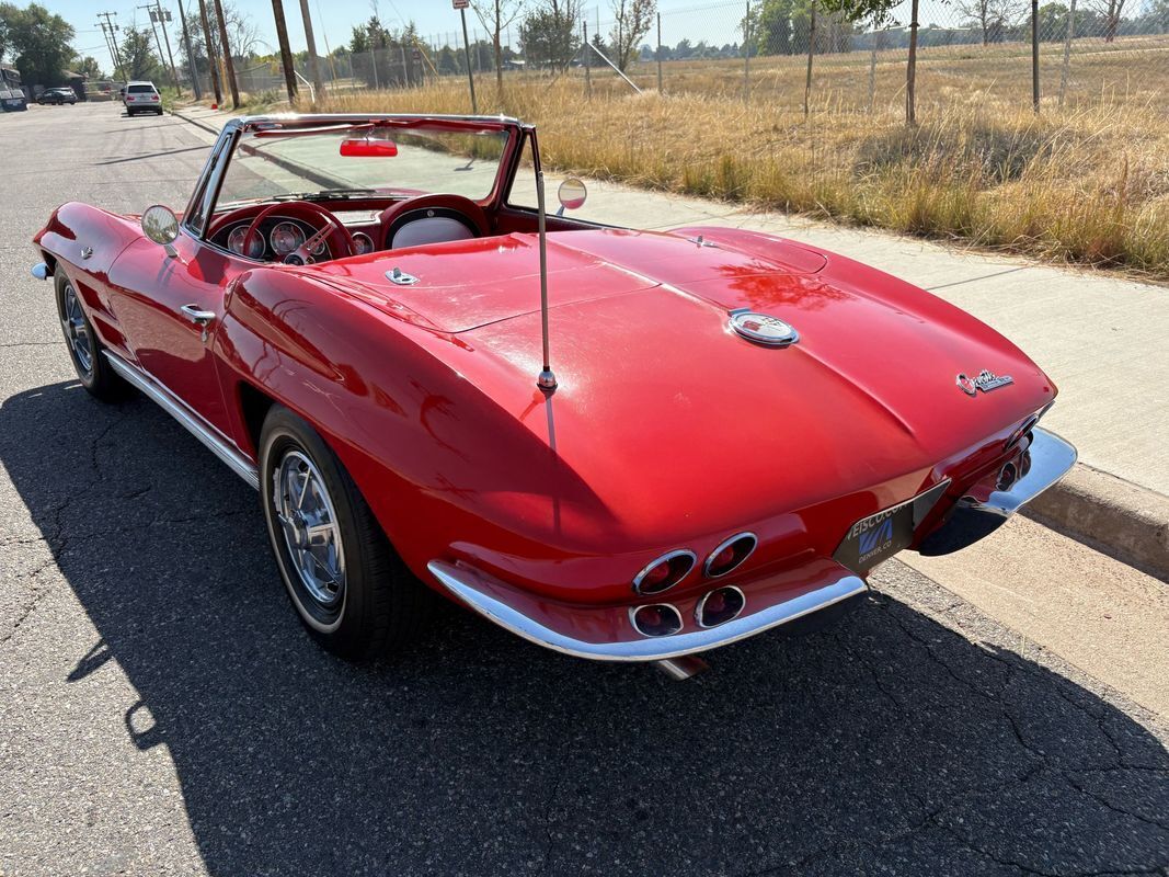 Chevrolet-Corvette-1963-Red-Black-134272-3