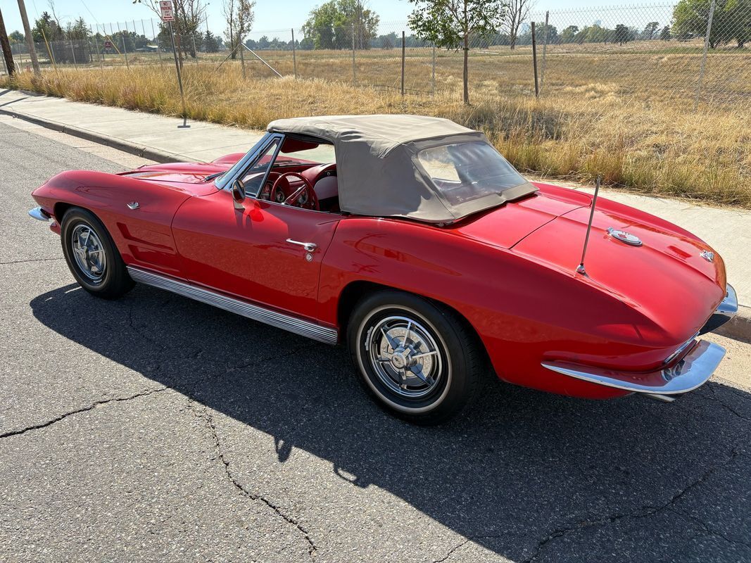 Chevrolet-Corvette-1963-Red-Black-134272-32