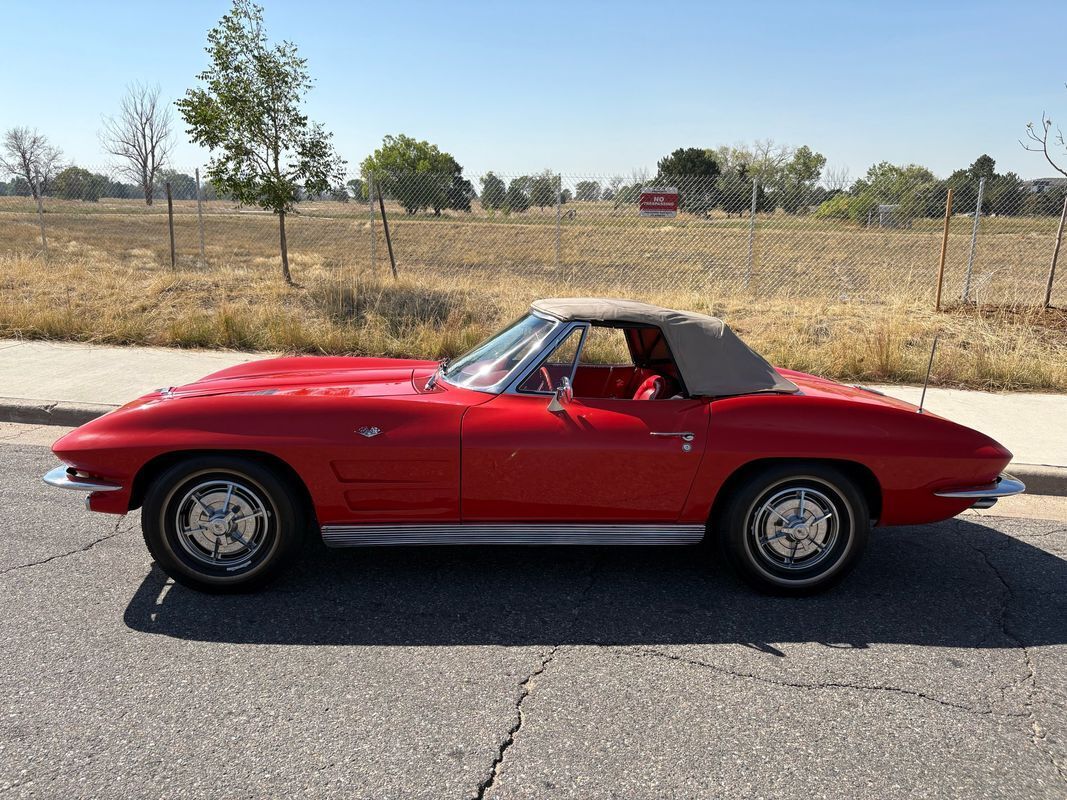 Chevrolet-Corvette-1963-Red-Black-134272-33