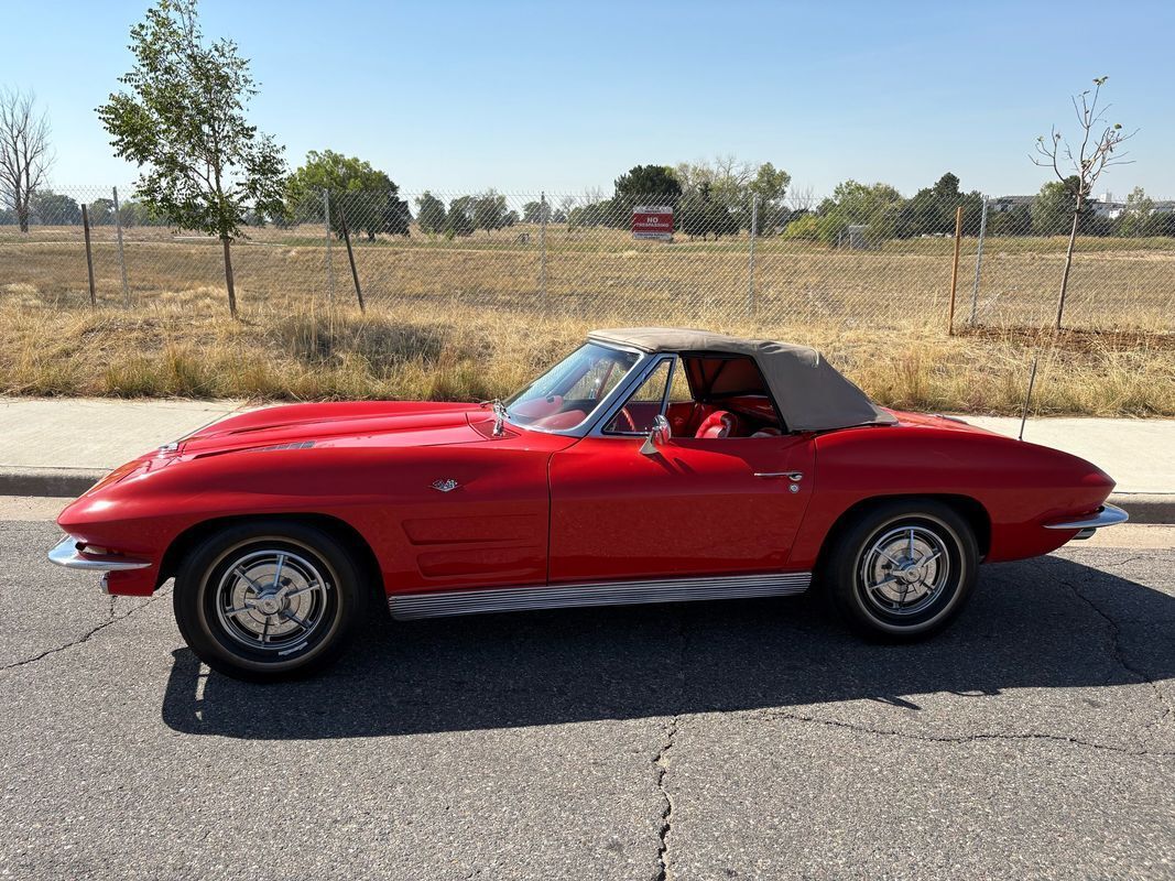 Chevrolet-Corvette-1963-Red-Black-134272-34