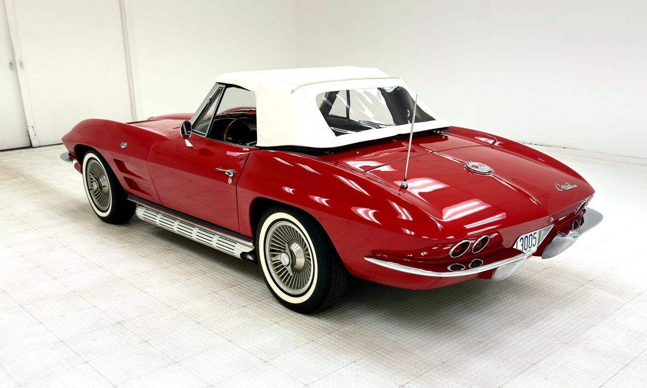 Chevrolet-Corvette-1963-Red-Black-84088-4